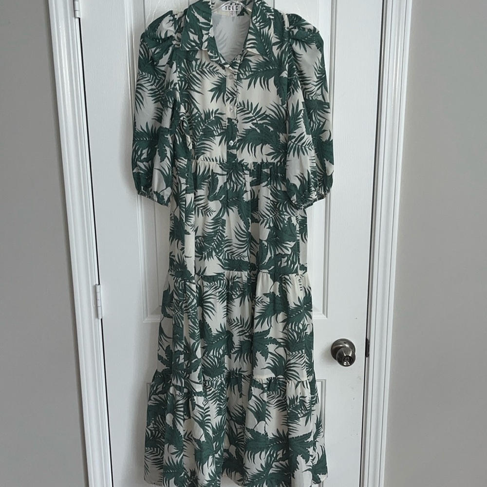 TCEC Green Leaf Print Dress